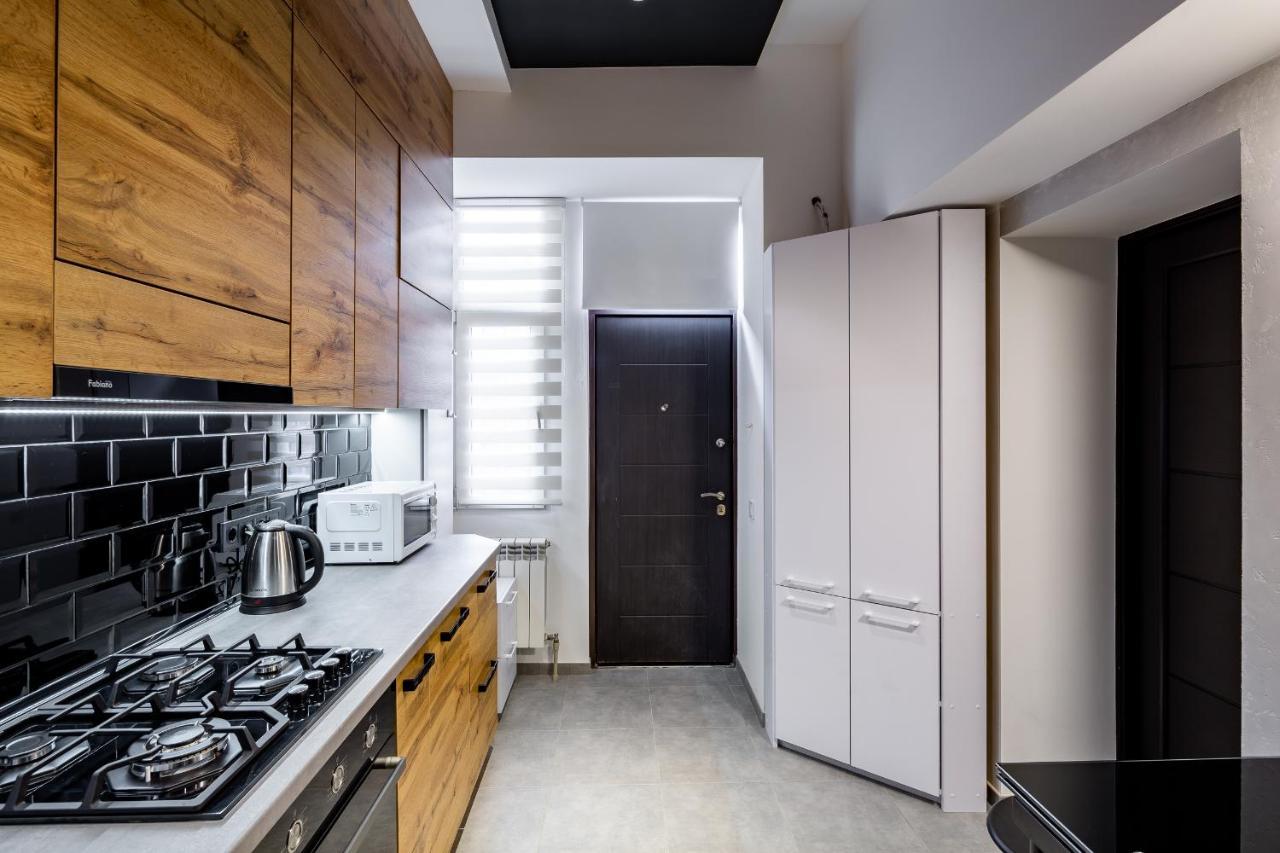 Designer Apartment! The Center! Валова 29 Lviv Kültér fotó